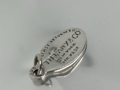 Charm ovale Tiffany & Co. in argento sterling "Please Return To" - solo ciondolo - Foto 2 di 18