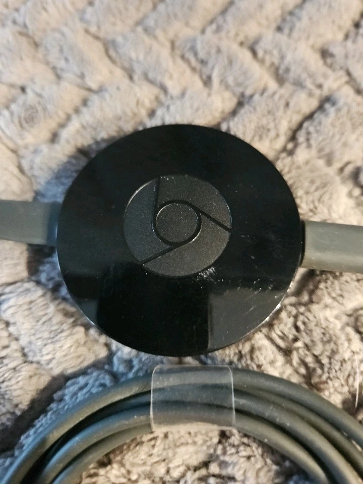 Медиастример Google Chromecast 1080p NC2-6A5 2-го поколения высокой четкости с адаптером шнура USB - Изображение 2 из 4