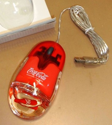 COCA-COLA Optical Mouse USB PC Mac, PAT SAYS NOW swiss design, unben. in OVP!