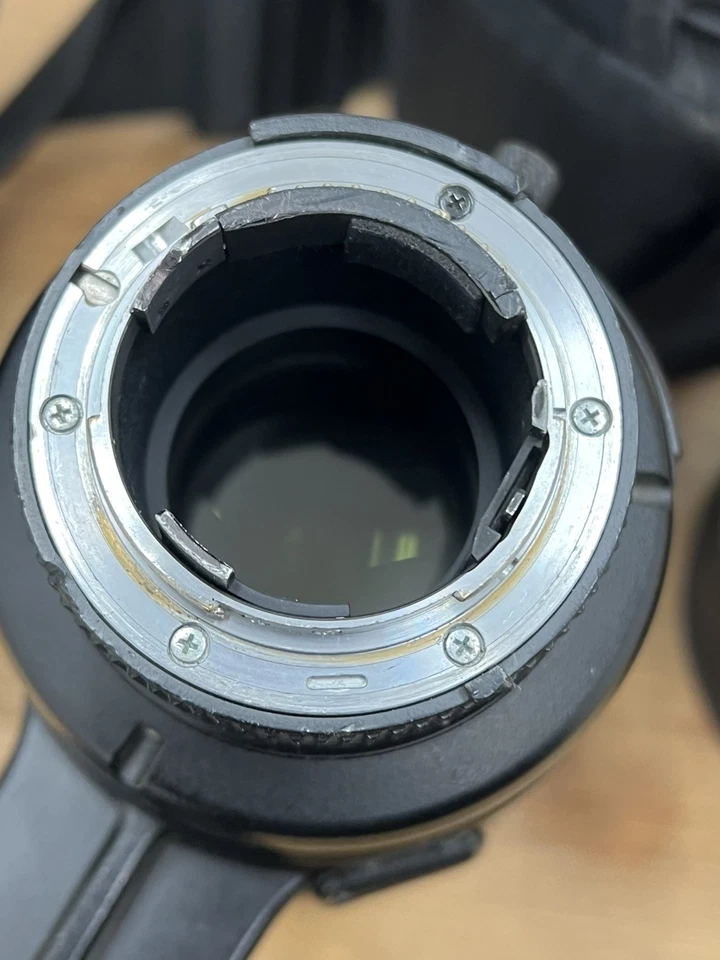 Nikon ED AF-S Nikkor 300mm f/2.8 D II EX++ Condition - Image 3 of 4