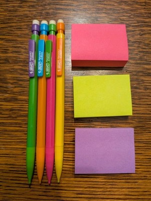 4 Bic Mechanical Pencils 0.9mm 1990s Rad Colors With Coordinating Post It Notes 