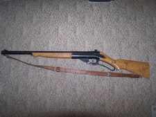 Vintage Daisy Eagle Model 98  BB Gun W/ Original Leather Strap.  WORKS GREAT!!!