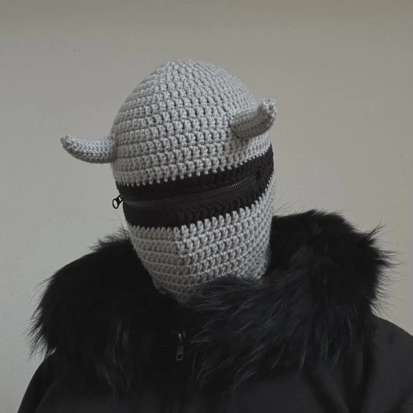 Handmade Crochet Horn Mask – Gothic Balaclava with Horns – Unisex Statement Mask