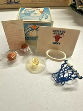 Thumb B-Ball WGN Chicago Bulls Portable Miniature Basketball Hoop Game