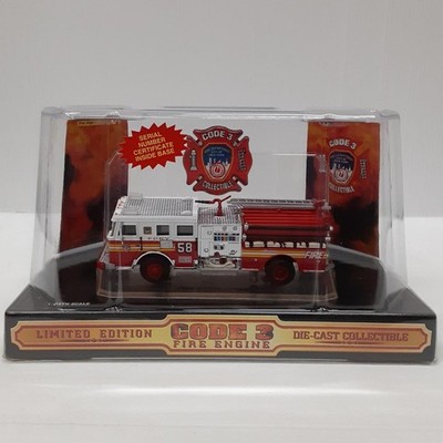 CODE 3 COLLECTIBLES 164 Diecast Model 12300 F.d.n.y.city of NEW YORK Used