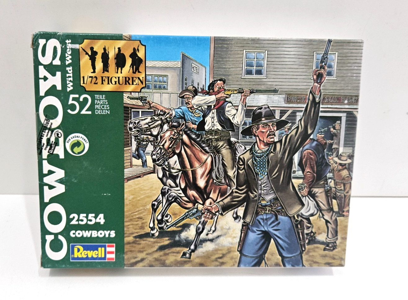 1/72 REVELL COWBOYS WILD WEST #2554 NEW 50 FIGURES DIORAMA MODEL KIT