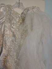 Vintage 1994 Wedding Gown Beaded Silk Ballroom Style And Veil Size 8-10