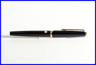 1980 MONTBLANC Masterpiece 121 Cartridge Filler 18C 750 GOLD FINE