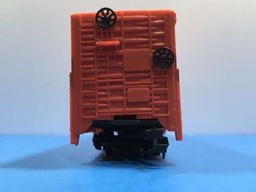 HO Scale "Southern Pacific" 51187 Freight Train Box Car #9 - Picture 3 of 12