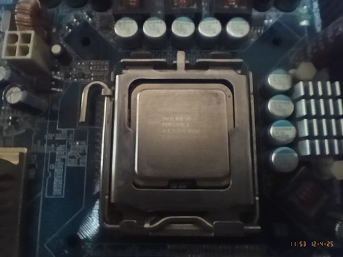 Motherboard Gigabyte GA-8I945PM-RH Lga 775 + Pentium D 915 + 4GB DDR2 667 - Imagen 4 de 11