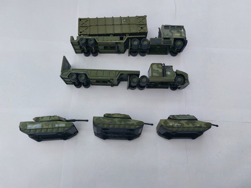 Soma 1998 Mighty Wheels Toy Military Tanks x3 With Tank Transporter and Launcher - Picture 8 of 8