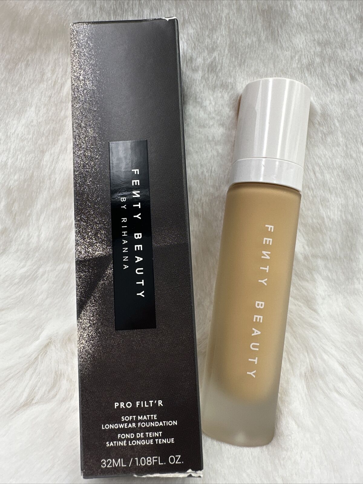 Fenty Beauty Pro Filt\'r Soft Matte Longwear Foundation 250 1.08 oz 