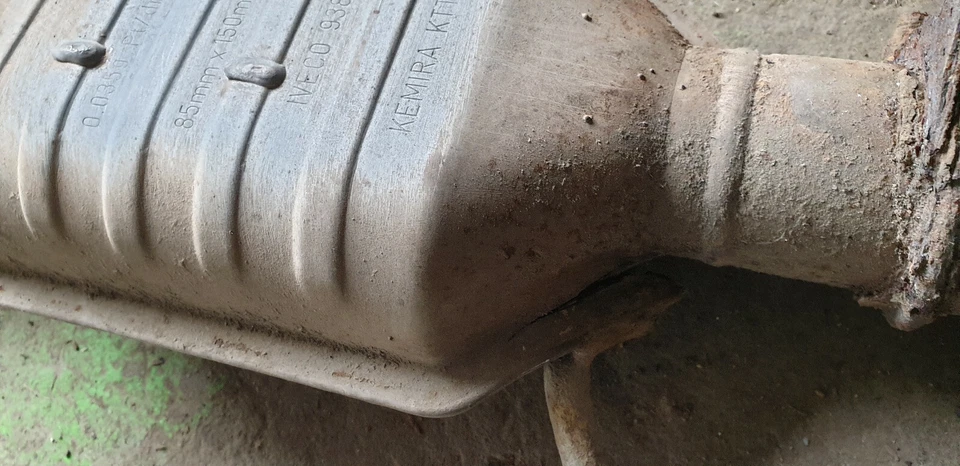 Multicar M26 Kat iveco 2,8 30 allrad 4x4 Absetzer daily motor esd - Bild 3 von 4