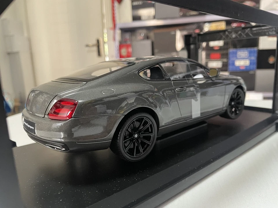 Welly 1: 18 FX Bentley Continental GT Continental Car Model Grey  - Image 4 of 4