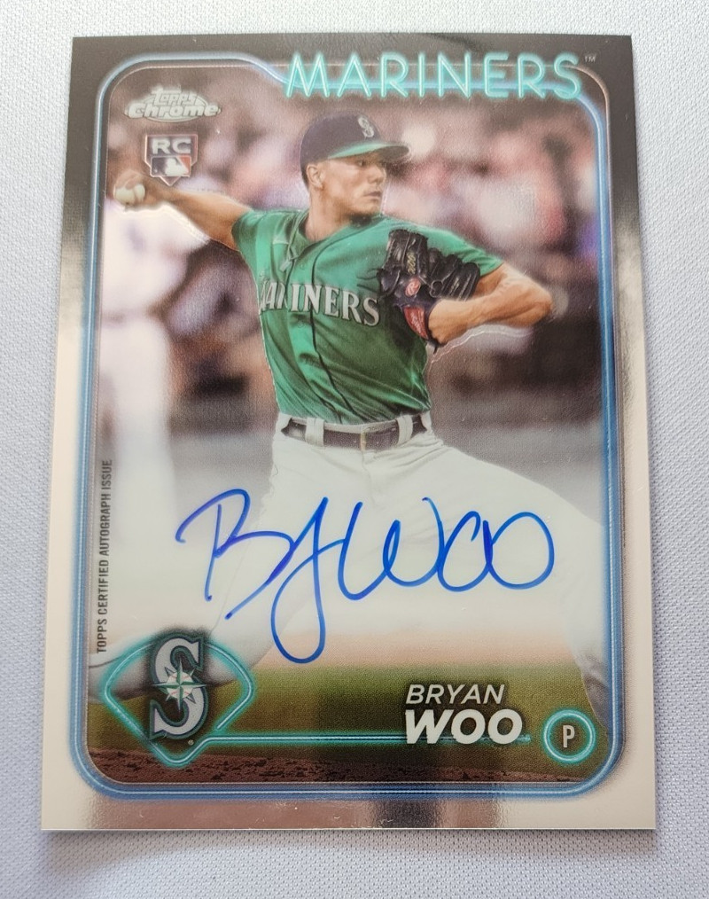 2024 Topps Chrome - Rookie Autographs Bryan Woo #RA-BWO (AU, RC, On Card Auto)