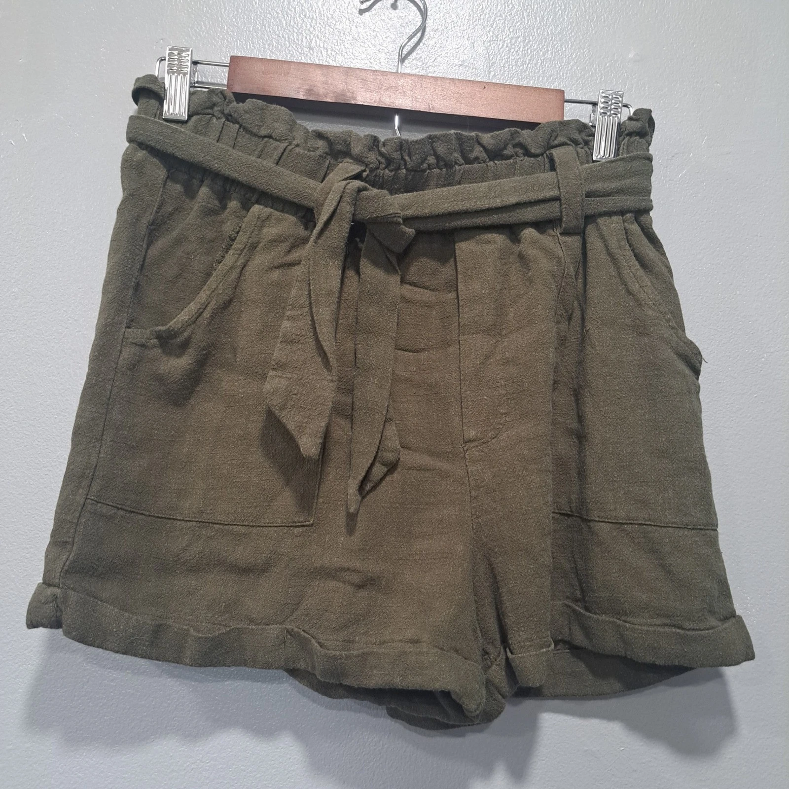 Aeropostale Womens Olive Green Paperbag Waist Linen Blend Shorts Size M RN154379