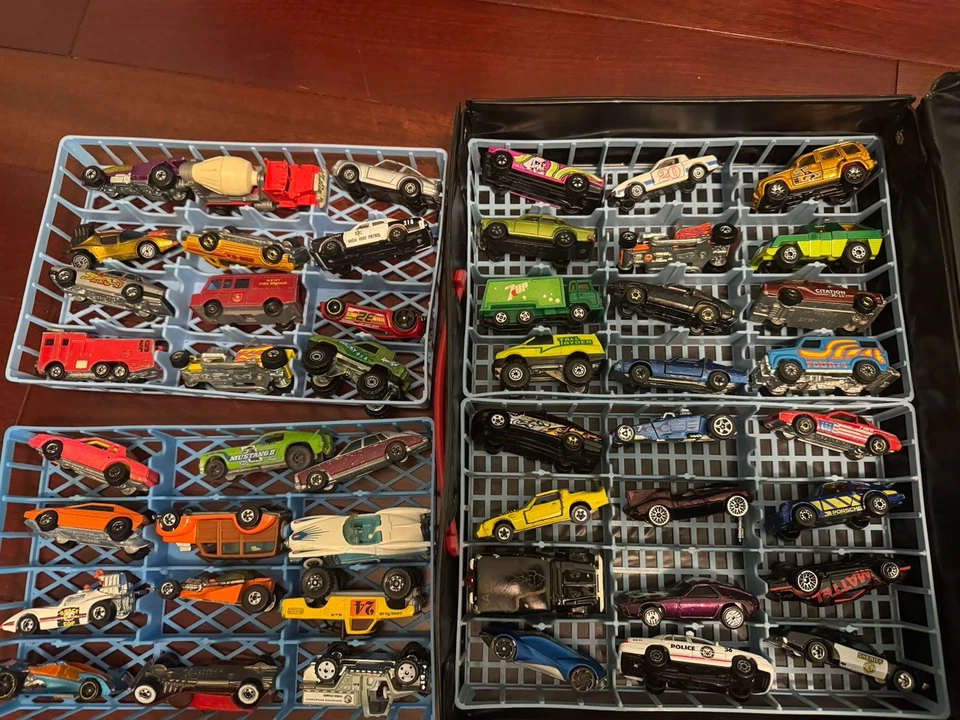 Fastlane 48 Car Collectors Case Vintage Lesney Redlines Hot Wheels Matchbox  70s - Image 2 of 4