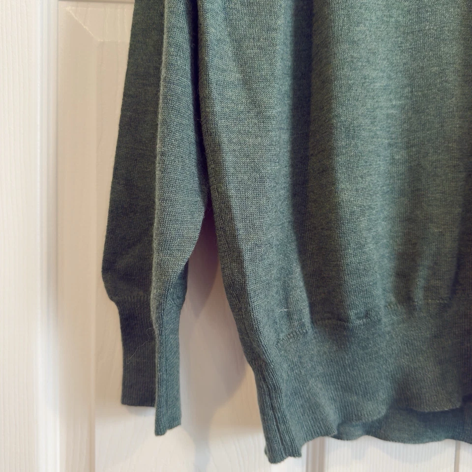 Suéter Valentino Lana Merino Cuello en V Hombres Talla XL Manga Larga Silencioso Lujo Foto 4 de 4