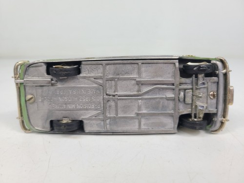 PRECISION MINIATURES USA MODEL HUDSON HORNET 1952 MET. GRÜNES NEUWERTIGES AUTO - Bild 7 von 8