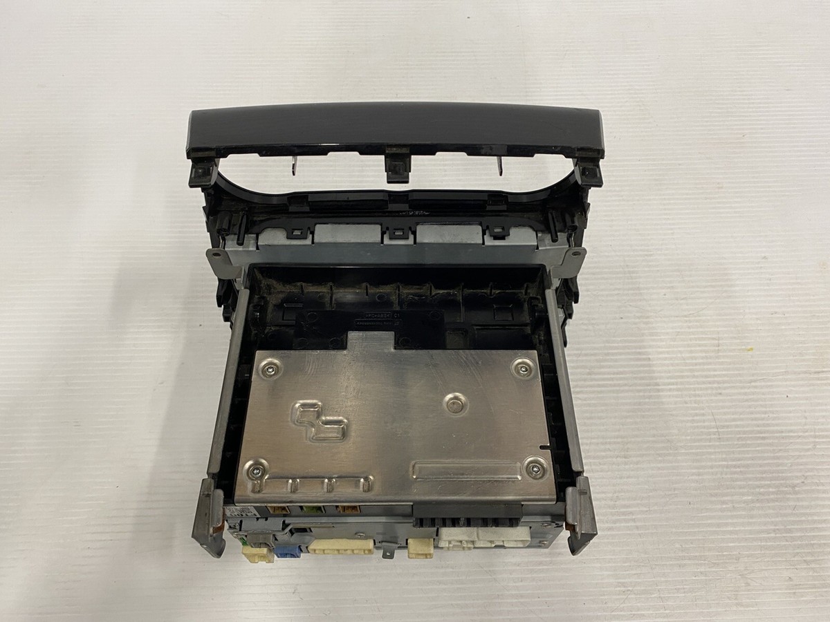 2016-2018 Subaru Forester Radio Display Navigation FF667US OEM