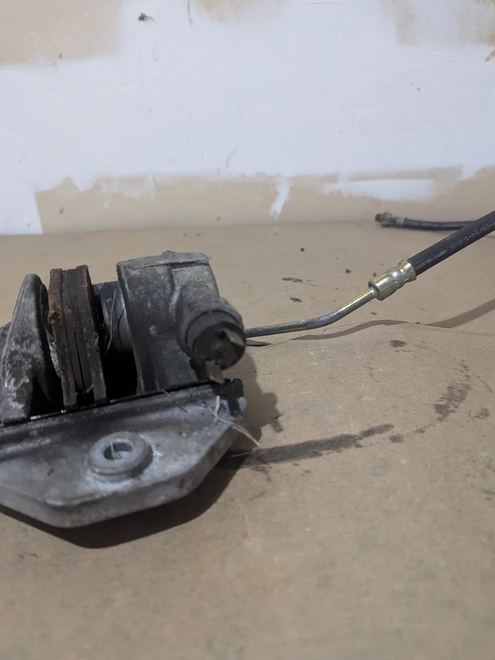 95 Polaris XLT 600 Snowmobile Brake Caliper - Image 4 of 4