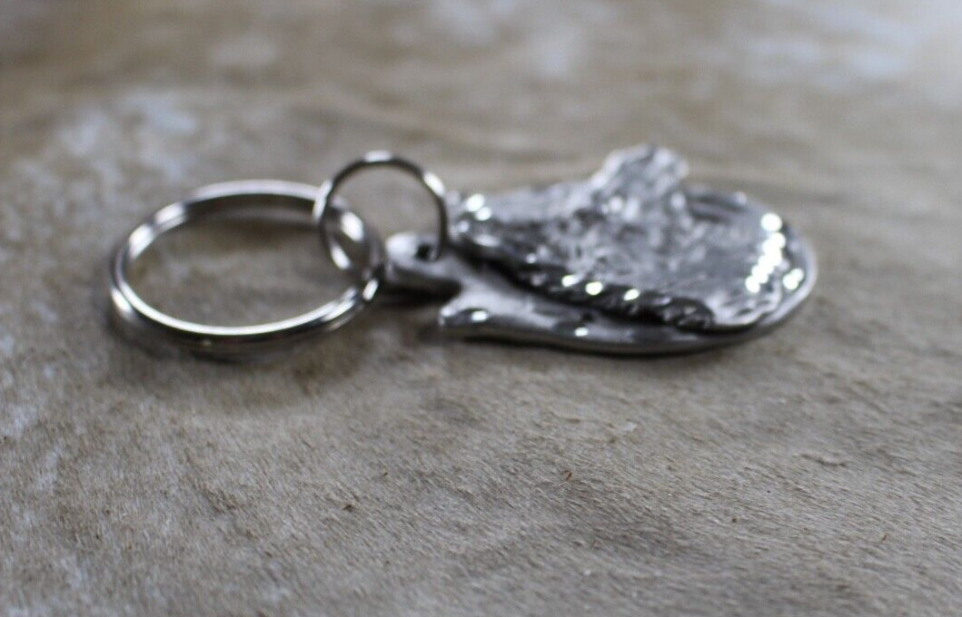 Llama Key Ring 2 x 1.50 in Horseshoe Diamond cut Pewter Handcrafted