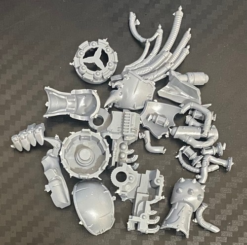 warhammer 40k - assorted chaos spare parts/accessories, unused.
