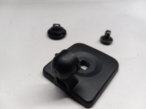 2004-2010 Toyota Sienna Rear Vent Window Motor Glass Button LH or RH - Picture 3 of 3