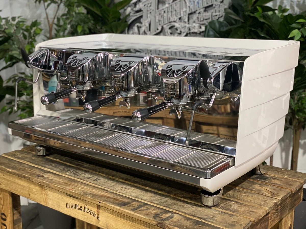 VICTORIA ARDUINO WHITE EAGLE T3 3 GROUP ESPRESSO COFFEE MACHINE