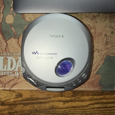Sony Walkman ESP-MAX D-E350 -Vintage Silver- Tested And Works VERY CLEAN