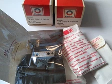 GM DELCO Car Stereo DM 165  Delco   # 16017928