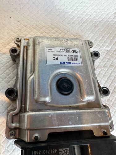 2017-19 KIA CADENZA TRANSMISSION CONTROL MODULE 95441-4G040 OEM (AA 267/1) - Picture 3 of 4