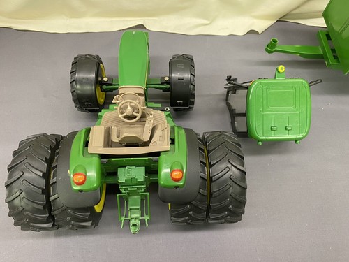ERTL John Deere 7430 Tractor And Trailer Light/Sound Rear Duals 12” Tractor - Picture 9 of 12