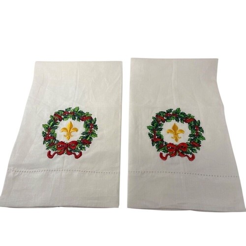 Vtg Linen Embroidery Needle Work Fleur de Lis Hand towels Christmas Wreath