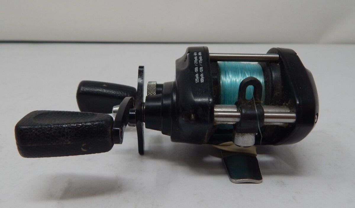 Vintage Ryobi V-MAG 3 Bait Casting Fishing Reel Right Hand Reel