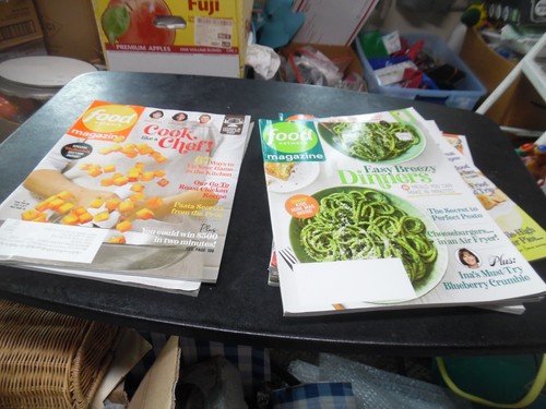 Large Lot Food Network Magazines- 2021-2022 see photos for titles & dates - Picture 9 of 10