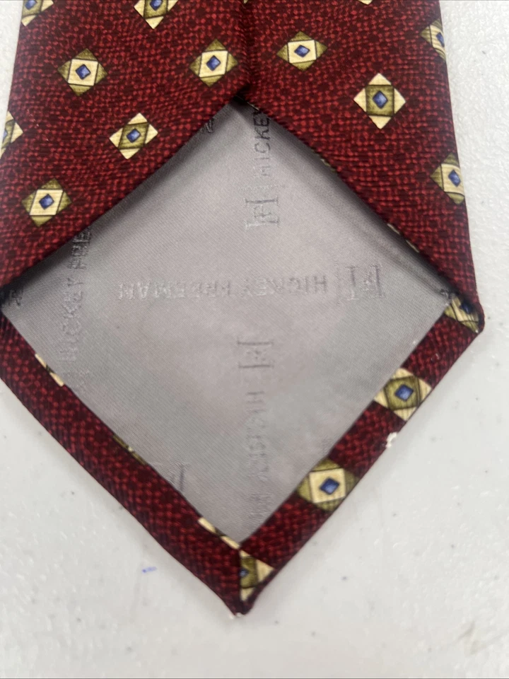 Corbata de cuello de seda geométrica roja borgoña Hickey Freeman para hombre $148 Foto 3 de 4