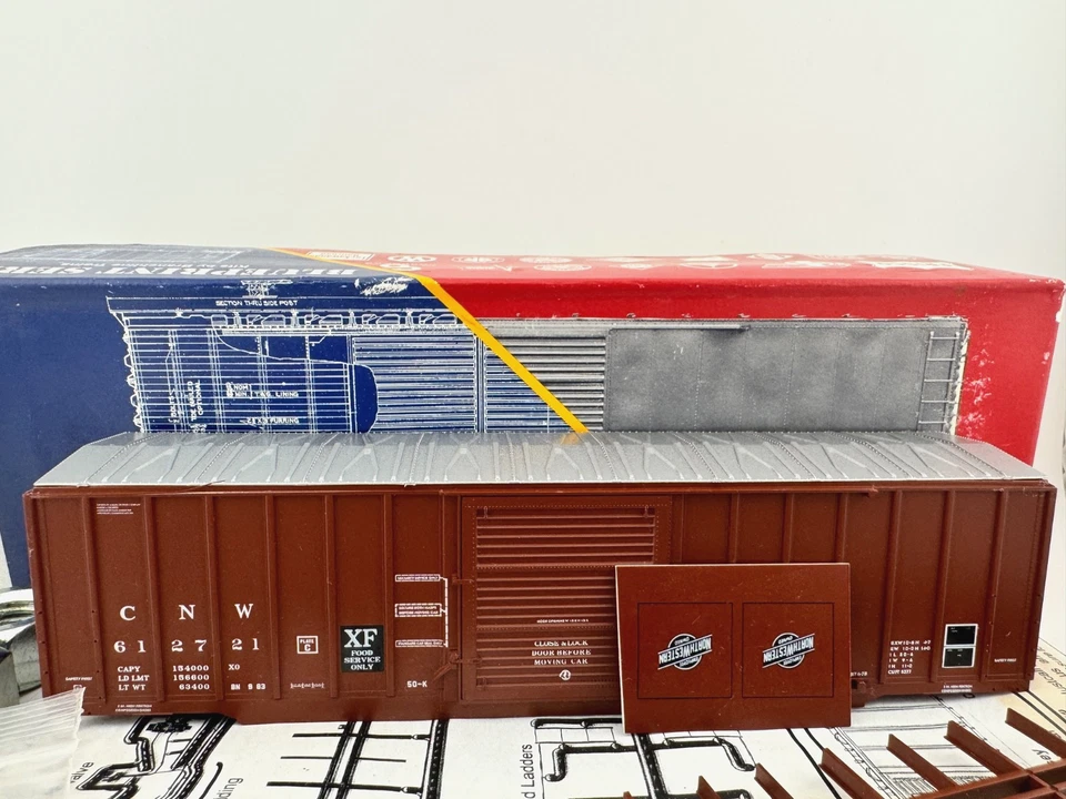 Branchline 2127 HO Scale Chicago NW 50' Berwick Box Car Road #612721 - Image 2 of 4