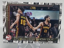 “Hawks Fly High” 2025-26 Topps Basketball #282 Base Season Tip-Off Atlanta🔥