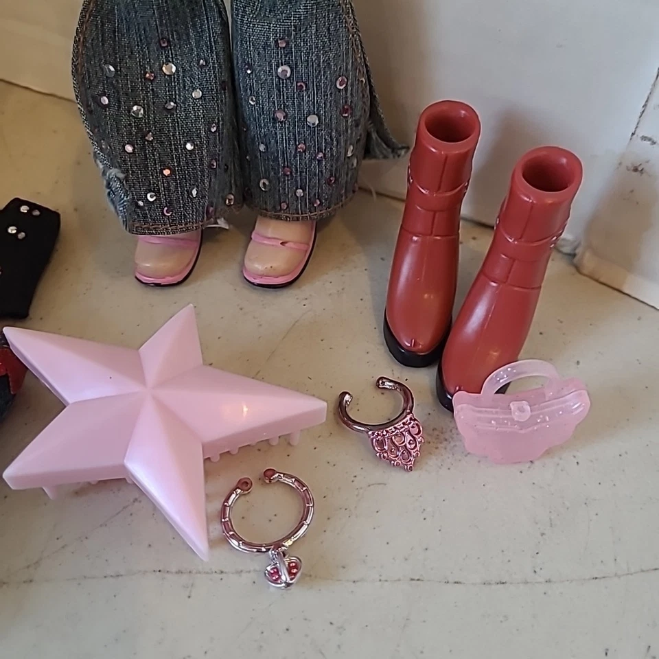 Bratz Sweetheart Meygan Doll 1st Edition 2003 Used MGA Sweet Heart Near Complete - Image 2 of 4