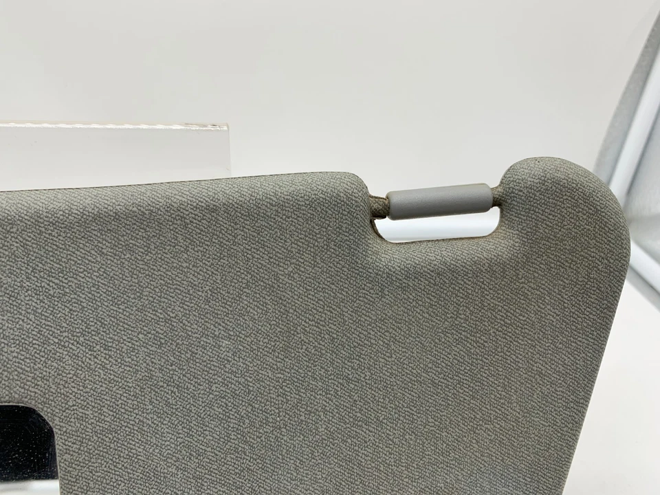 Солнцезащитный козырек для драйвера Pontiac Wave 2005-2010 годов выпуска серый от оригинального производителя B01B20102 - Изображение 3 из 4