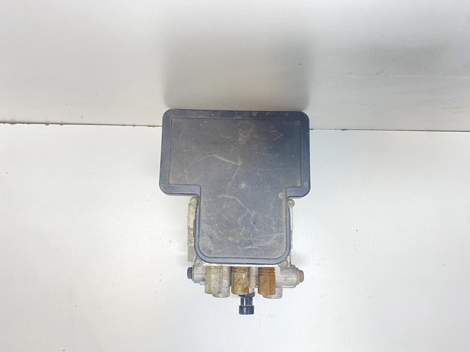 Oldsmobile Bravada 1997 conjunto de piezas de freno antibloqueo OEM, Foto 2 de 4