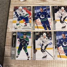 (14) Elias Pettersson lot #2 Vancouver Canucks