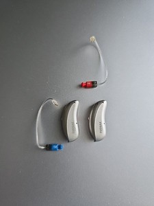 PAIR_ AUDEO PARADISE P90-312 HEARING AIDS. MILD TO SEVERE HEARING LOSSES.