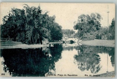 39832146 - Rio de Janeiro Jardim da Praca da Republica