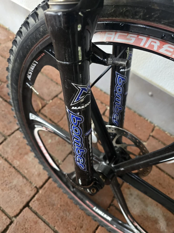 Scott G-Zero  Chris King Steuersatz, Race Face Kurbel, XT Schaltung Stern Felgen - Bild 4 von 4