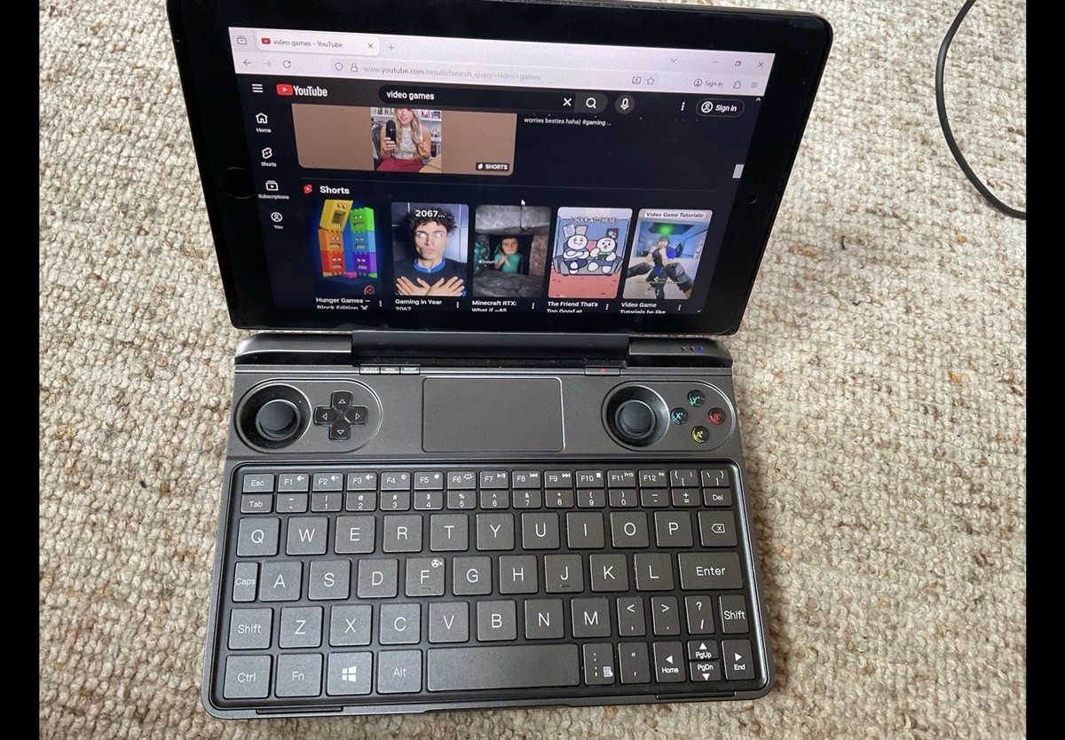 Windowsノート本体 GPD WIN Max 2020 Core i5-1035G7 128/16GB GPD Win Max Gaming PC Intel i5-1035G7 16GB RAM QWERTY Keyboard