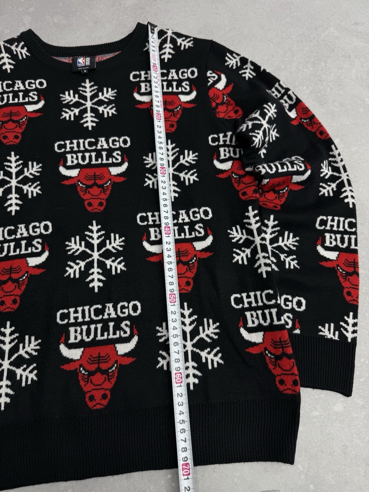 Chicago Bulls NBA Christmas Sweater Knit Pullover Men’s Snowflake Black - Medium image 6