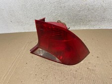 2000 To 2004 Ford Focus Right Passenger Rh Side Tail Light Oem Ai9646 Lk