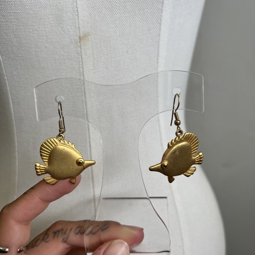 Vintage Signed JJ Costume Gold Tone Fish Earrings💕 Gem